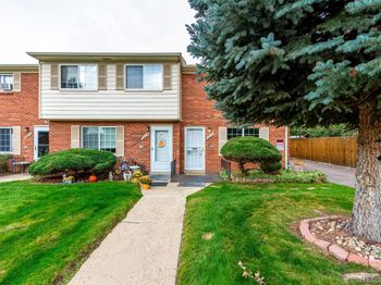 8976 W 46th Place