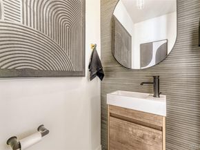 Undisclosed Address #9618753, Denver CO 80204