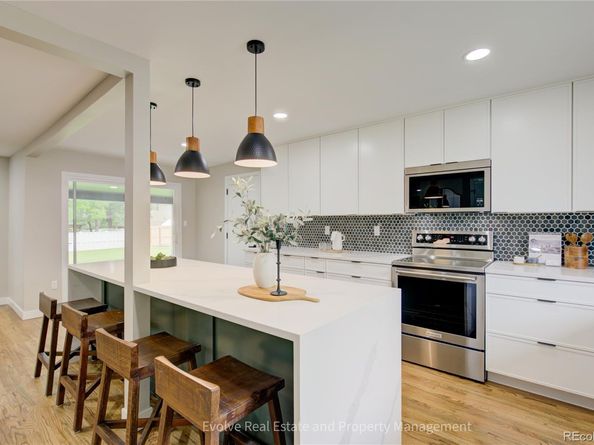 2525 S Ivanhoe Place, Denver CO 80222