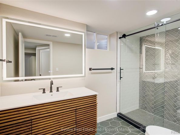 2525 S Ivanhoe Place, Denver CO 80222