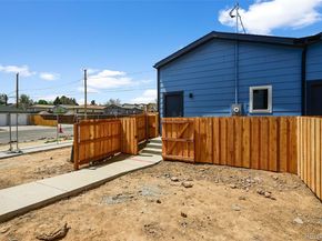 1281 N Akron Street, Aurora CO 80010