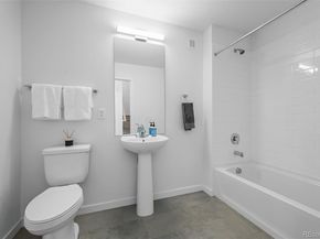 1281 N Akron Street, Aurora CO 80010