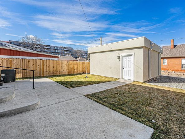 2409 W 38th Avenue, Denver CO 80211