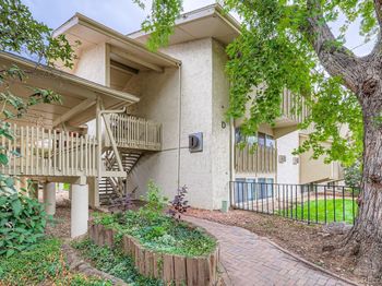 2707 Valmont Road