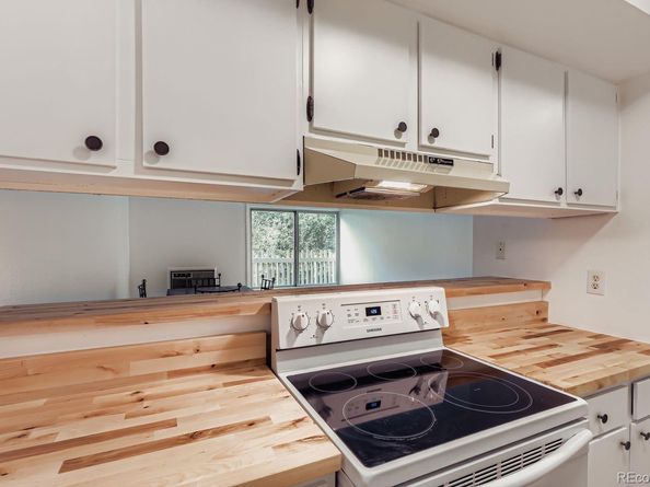 2707 Valmont Road 205D, Boulder CO 80304