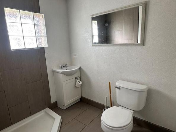 418 W 43rd Avenue, Denver CO 80216