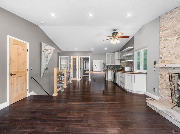 Undisclosed Address #4697760, Littleton CO 80128