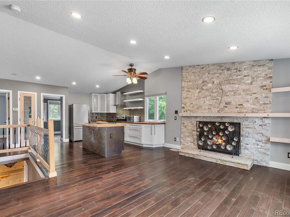 Undisclosed Address #4697760, Littleton CO 80128