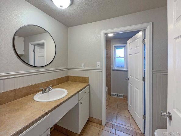 123 Emerald Street, Broomfield CO 80020