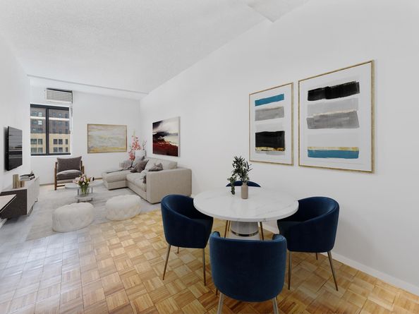 372 5th Avenue 8L, New York NY 10018