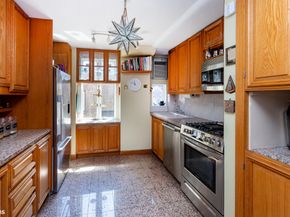 439 East 51st Street 7B, New York NY 10022