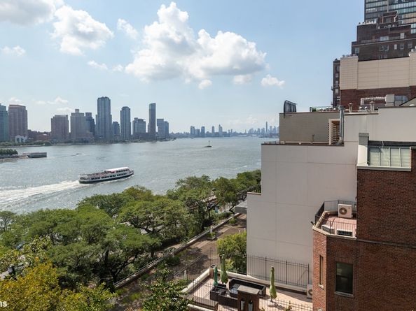 439 East 51st Street 7B, New York NY 10022