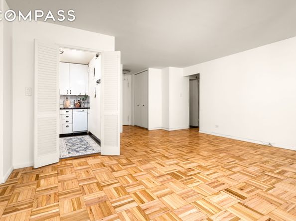 150 East 37th Street 10A, New York NY 10016