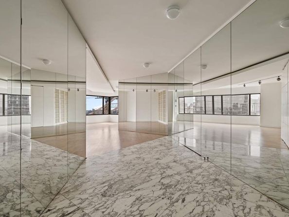 425 East 58th Street 20F, New York NY 10022
