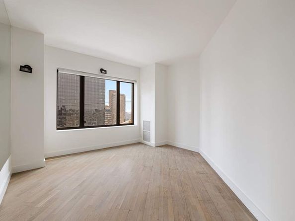 425 East 58th Street 20F, New York NY 10022
