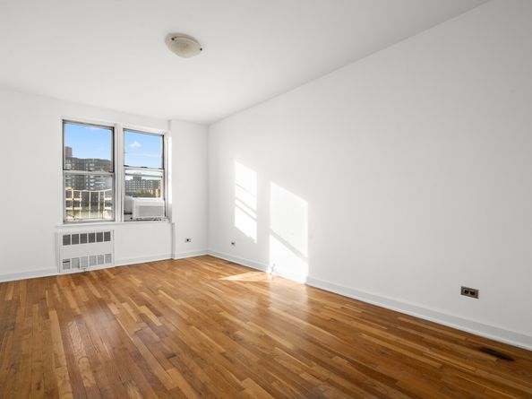 3512 Oxford Avenue 6C, Bronx NY 10463