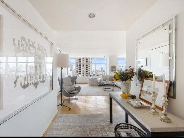 160 West 66th Street 32D, New York NY 10023