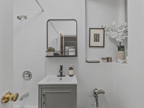 79 Perry Street 1B, New York NY 10014