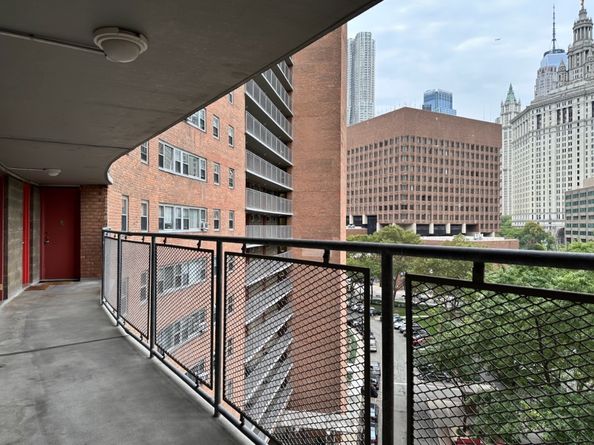 215 Park Row 8F, New York NY 10038
