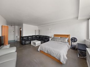 215 Park Row 8F, New York NY 10038