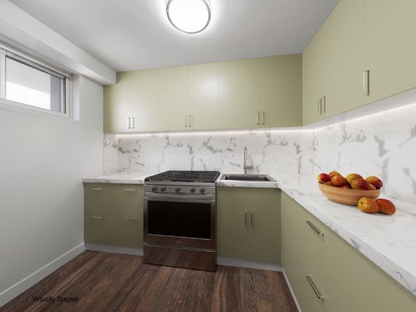 215 Park Row 8F, New York NY 10038