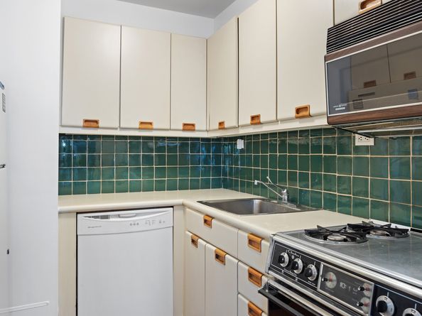 15 West 53rd Street 12H, New York NY 10019