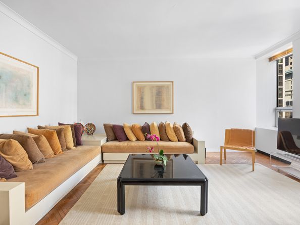 15 West 53rd Street 12H, New York NY 10019