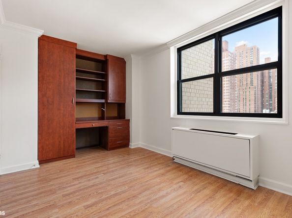 340 East 93rd Street 16M, New York NY 10128