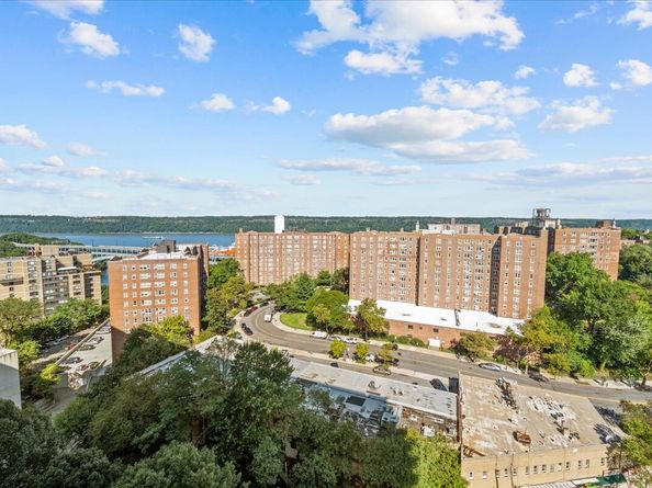 555 Kappock Street 19F, Bronx NY 10463