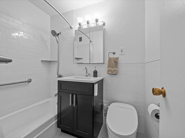 555 Kappock Street 19F, Bronx NY 10463