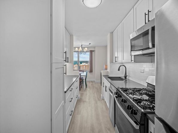 555 Kappock Street 19F, Bronx NY 10463