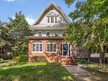 51 Dekoven Court