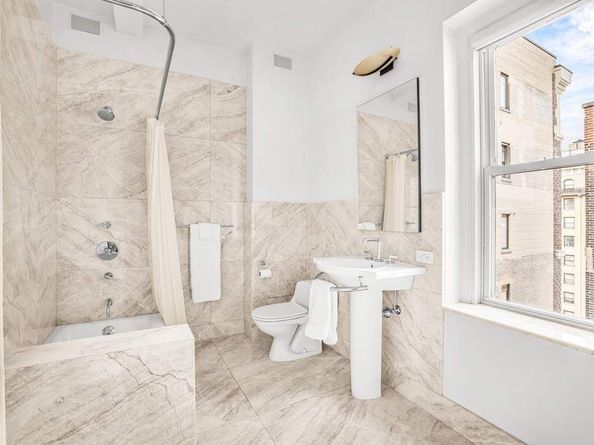 1049 Park Avenue 14BC, New York NY 10028