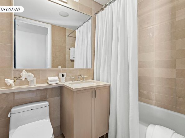 80 Columbus Circle 68A, New York NY 10019
