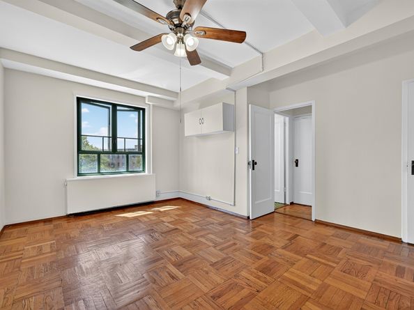 1555 Unionport Road 7B, Bronx NY 10462
