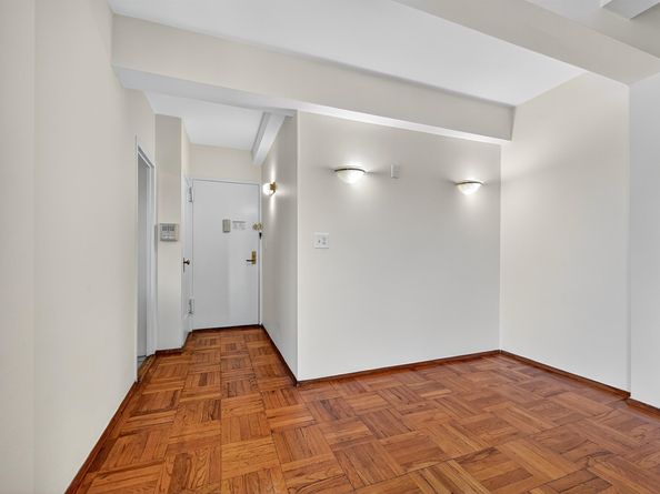 1555 Unionport Road 7B, Bronx NY 10462