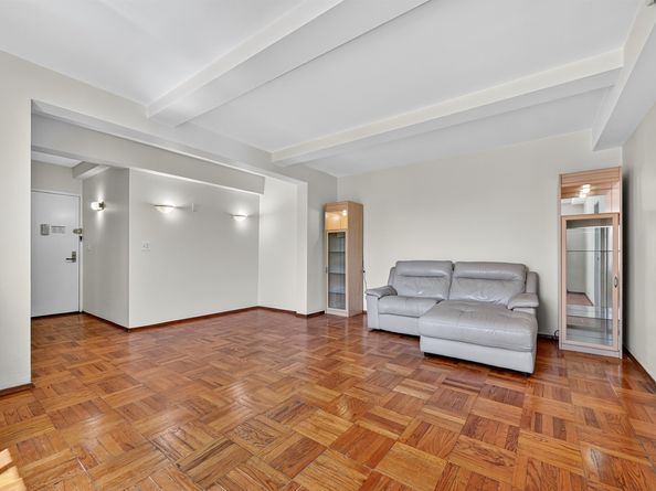 1555 Unionport Road 7B, Bronx NY 10462