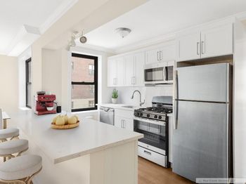 4523 Broadway