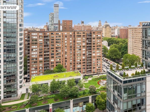 392 Central Park W 19C, New York NY 10025