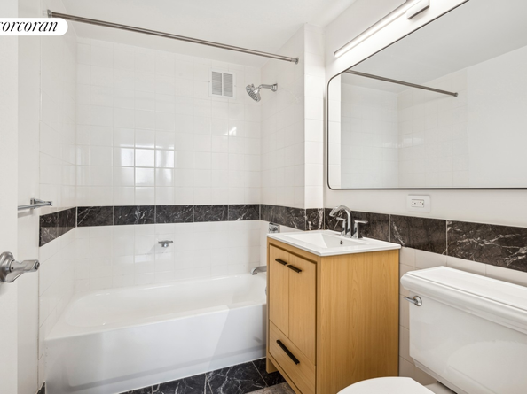 425 Main Street 3P, New York NY 10044