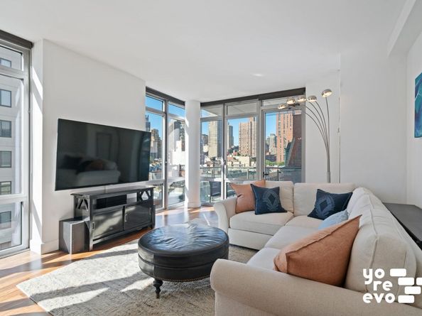 333 East 91st Street 9D, New York NY 10128