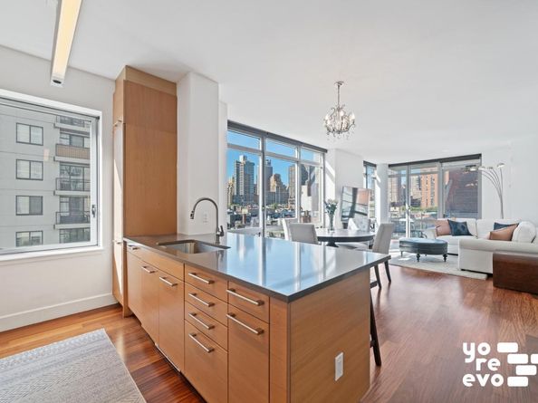 333 East 91st Street 9D, New York NY 10128