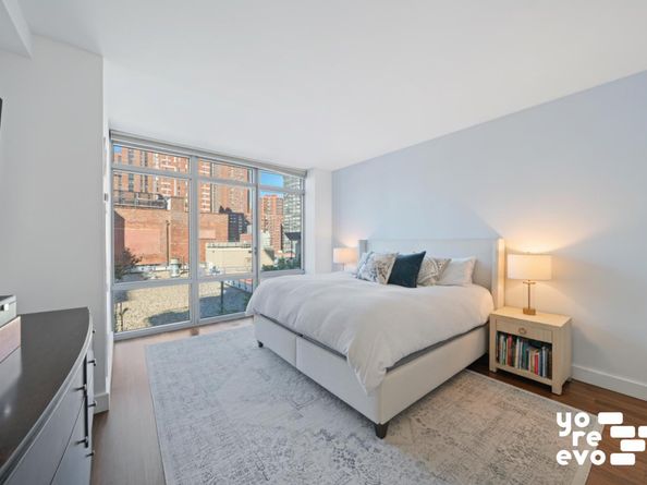 333 East 91st Street 9D, New York NY 10128