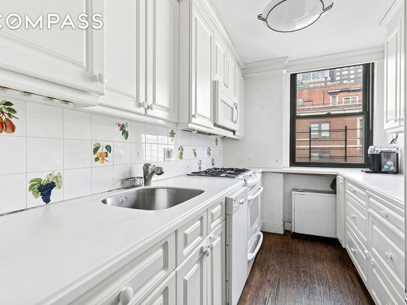 420 East 51st Street 10AB, New York NY 10022