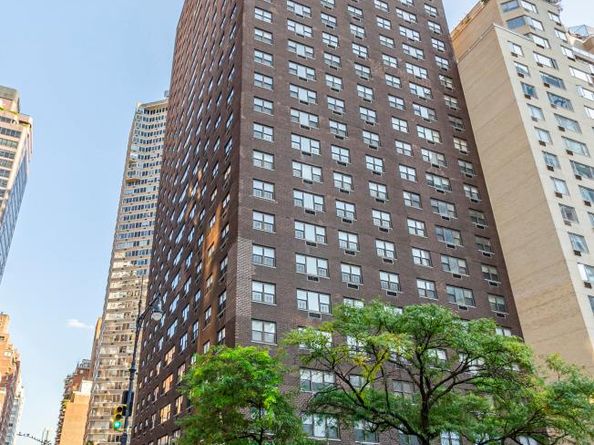 400 East 54th Street 14E, New York NY 10022