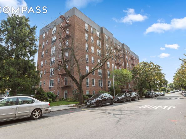 68-15 Selfridge Street 3J, Queens NY 11375