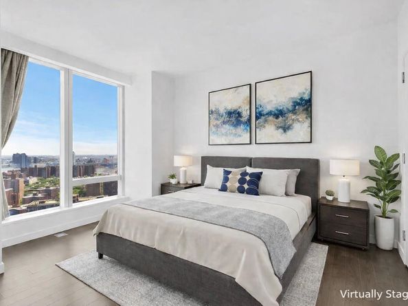 252 South Street 35E, New York NY 10002