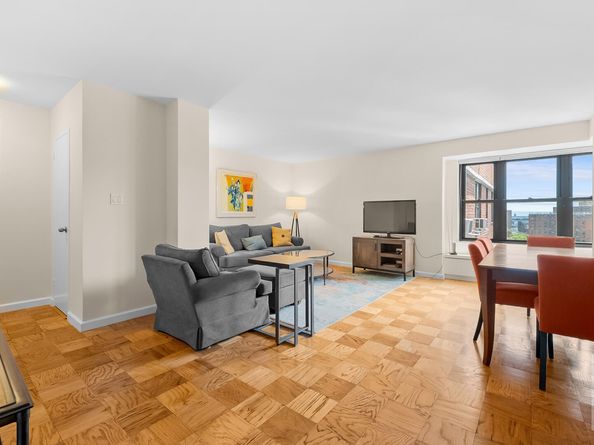 208 East Broadway J1501, New York NY 10002