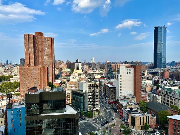 180 Park Row 25E, New York NY 10038