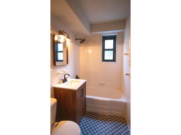 165 Clinton Avenue 2I, Brooklyn NY 11205